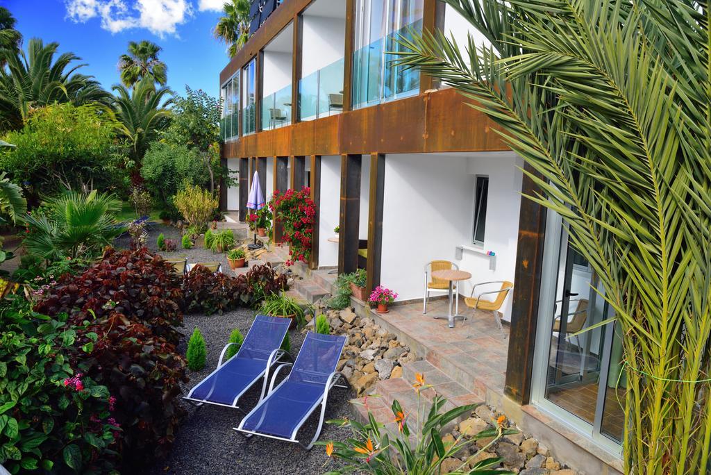 Apartamentos Adjovimar Los Llanos De Aridane Luaran gambar