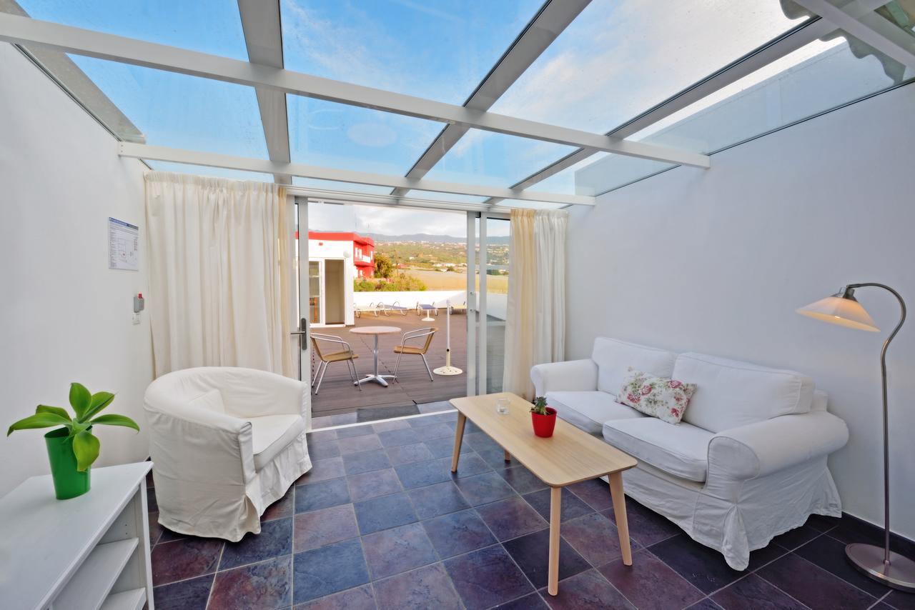 Apartamentos Adjovimar Los Llanos De Aridane Luaran gambar