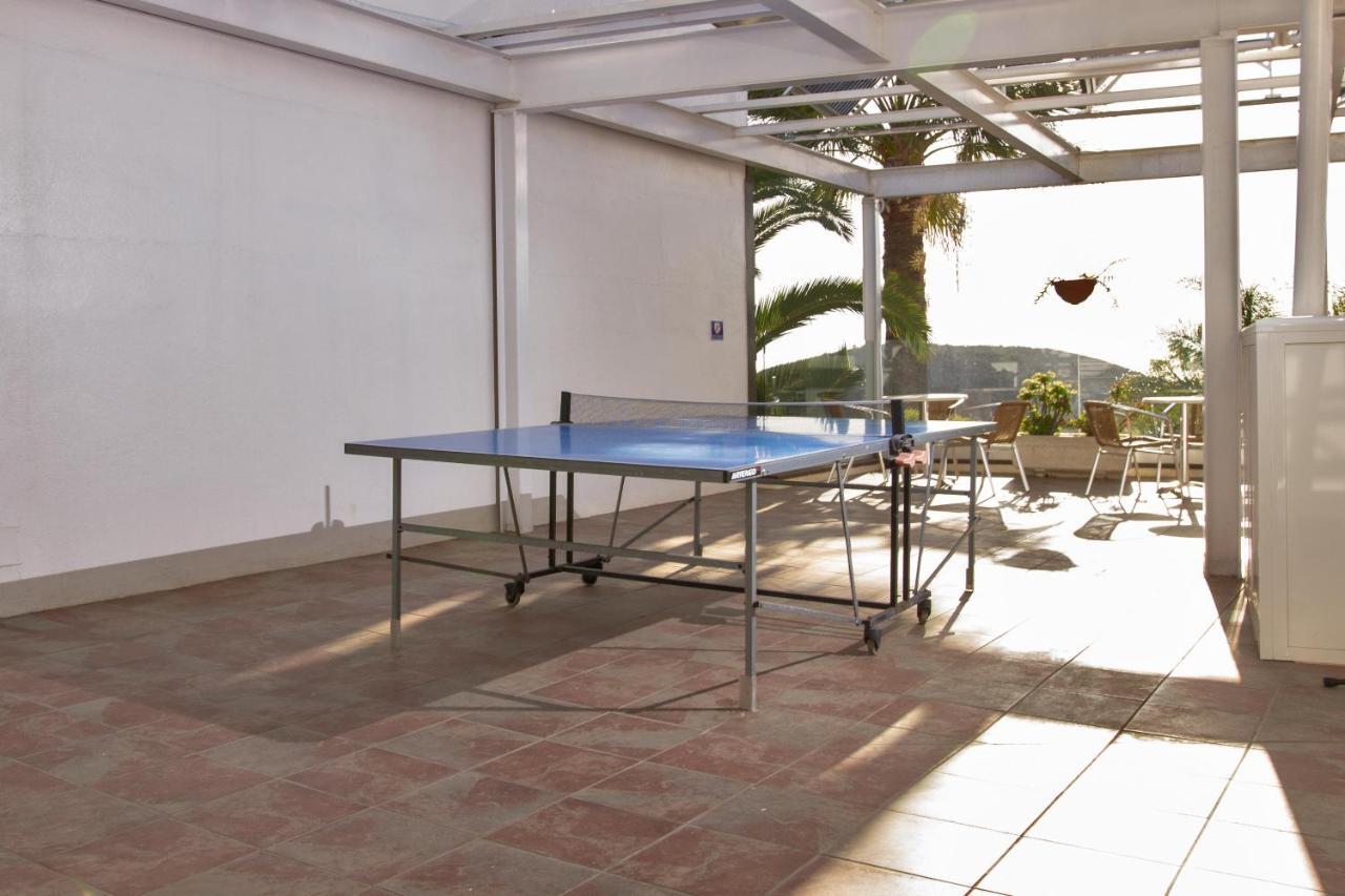 Apartamentos Adjovimar Los Llanos De Aridane Luaran gambar