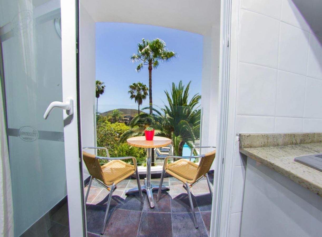 Apartamentos Adjovimar Los Llanos De Aridane Luaran gambar